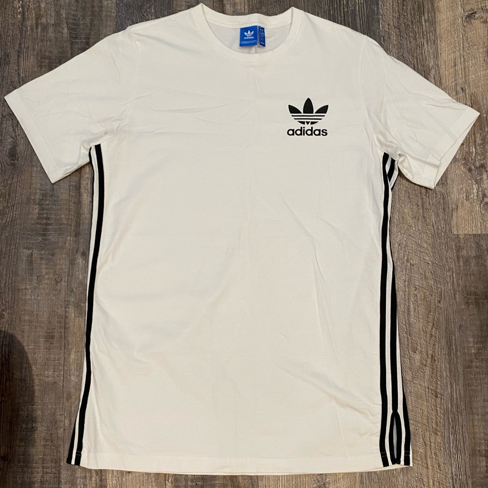 White& Black t-shirt